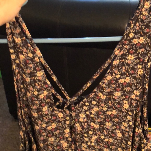 American eagle brown tank top with a tie - Picture 2 of 3